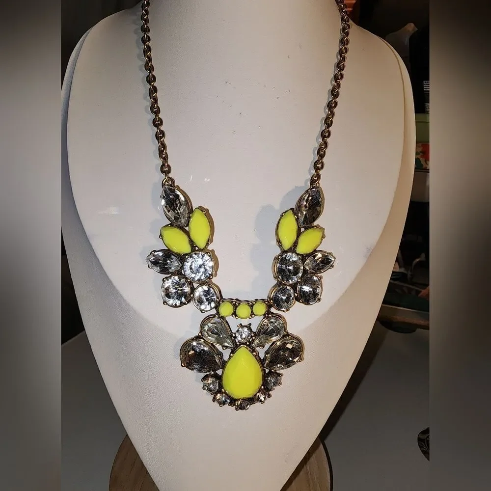 J Crew Elegant Yellow and Silver Statement Necklace 16